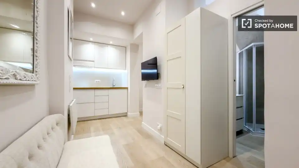 Cocina de Piso de alquiler en Barcelona con Aire acondicionado, Calefacción y Amueblado