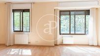 Living room of Flat for sale in  Barcelona Capital  with Air Conditioner and Terrace