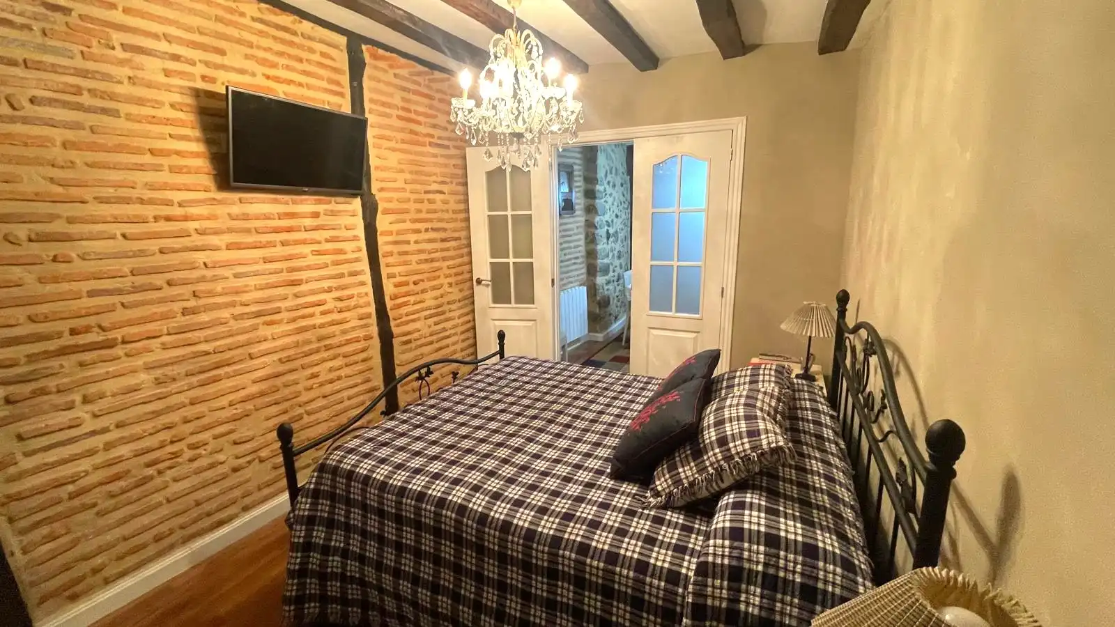 Bedroom of Flat for sale in Castro-Urdiales  with Heating, Furnished and Balcony