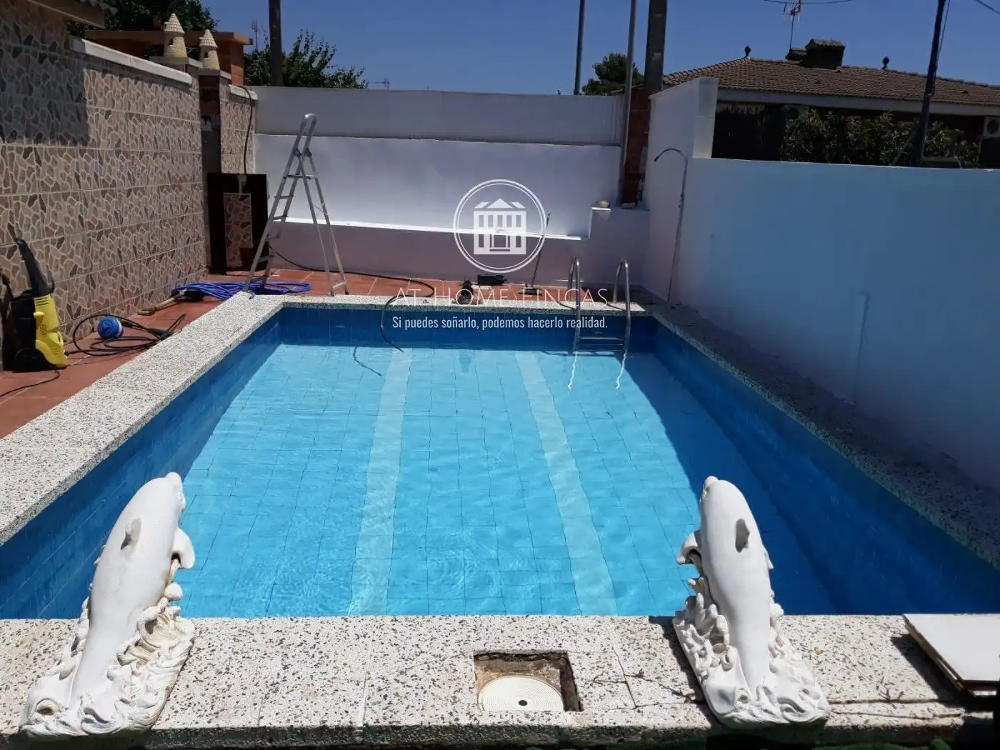 Schwimmbecken von Haus oder Chalet zum Verkauf in La Bisbal del Penedès mit Klimaanlage, Heizung und Abstellraum
