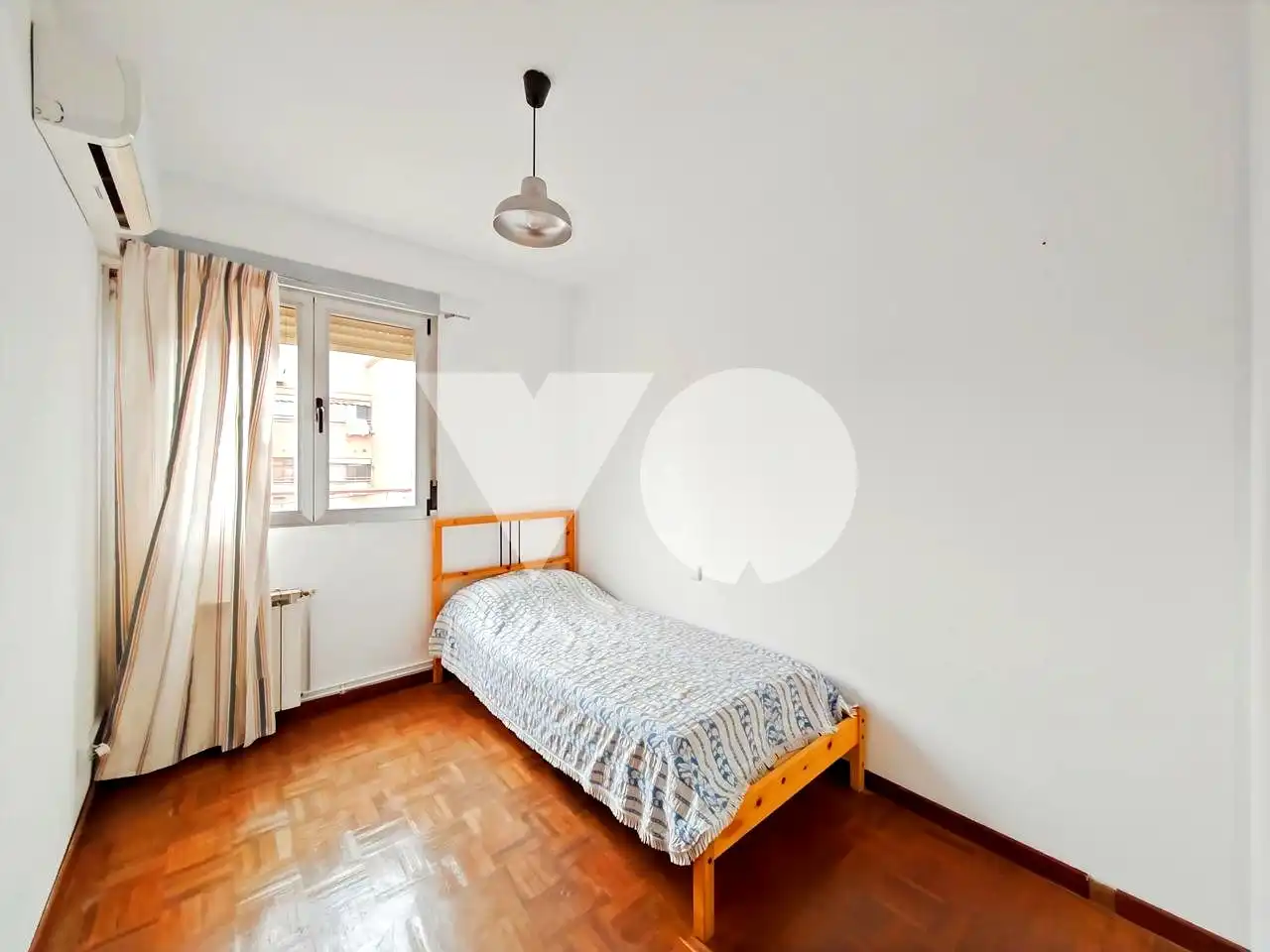 Schlafzimmer von Wohnung zum Verkauf in Barajas
