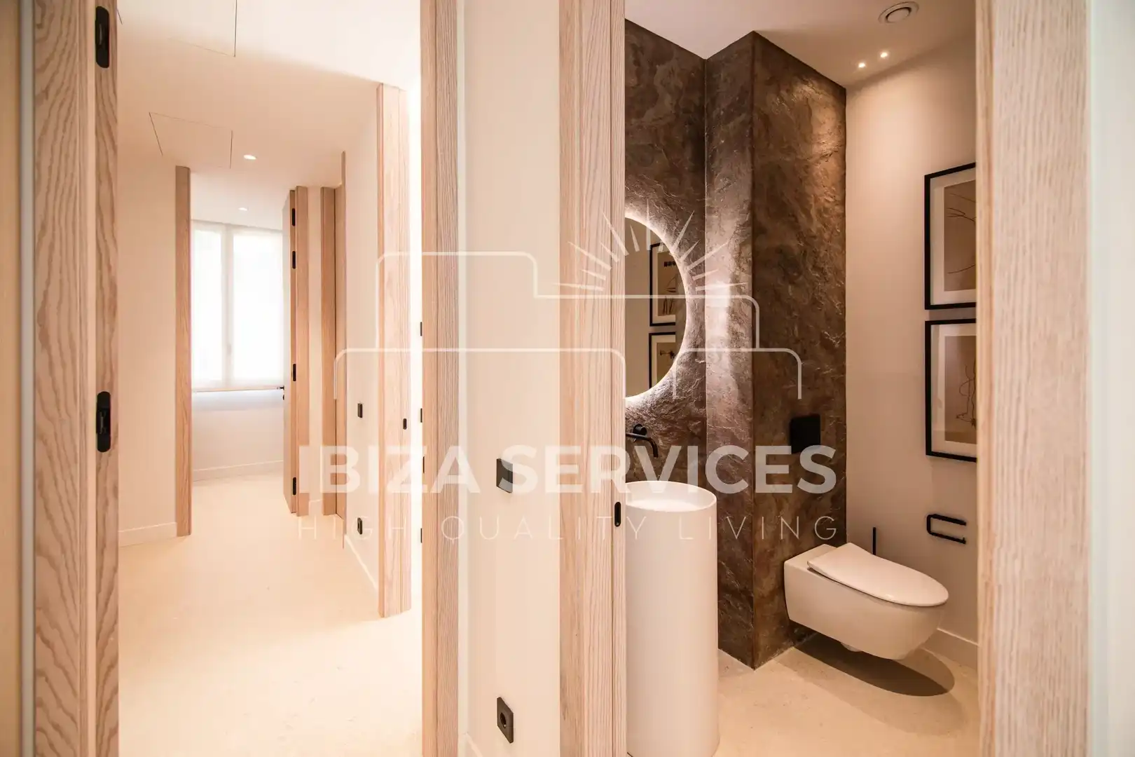 Baño de Casa o chalet en venta en Santa Eulària des Riu con Aire acondicionado, Jardín privado y Piscina