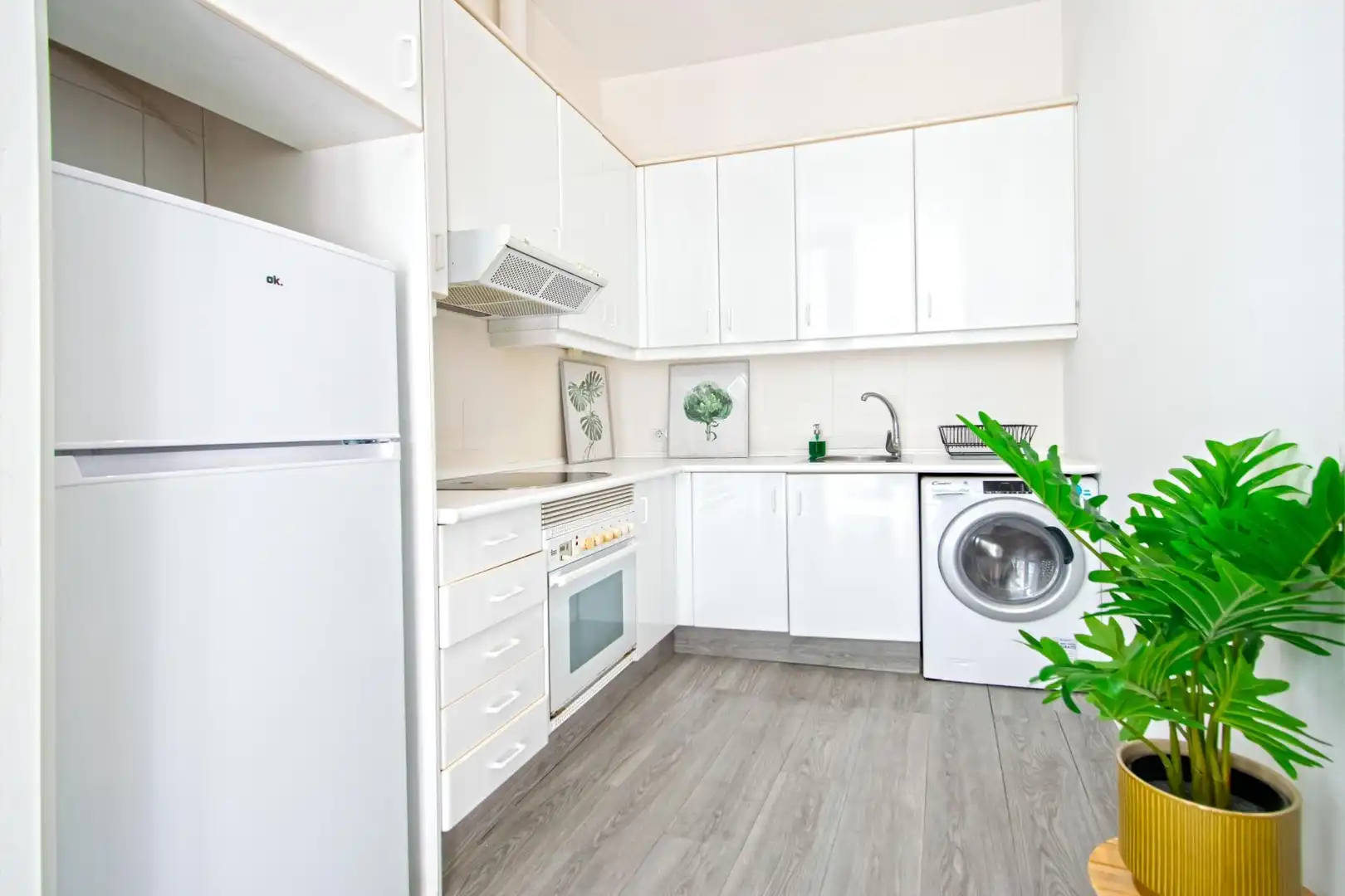 Flat for sale in Sevilla, Sevilla
