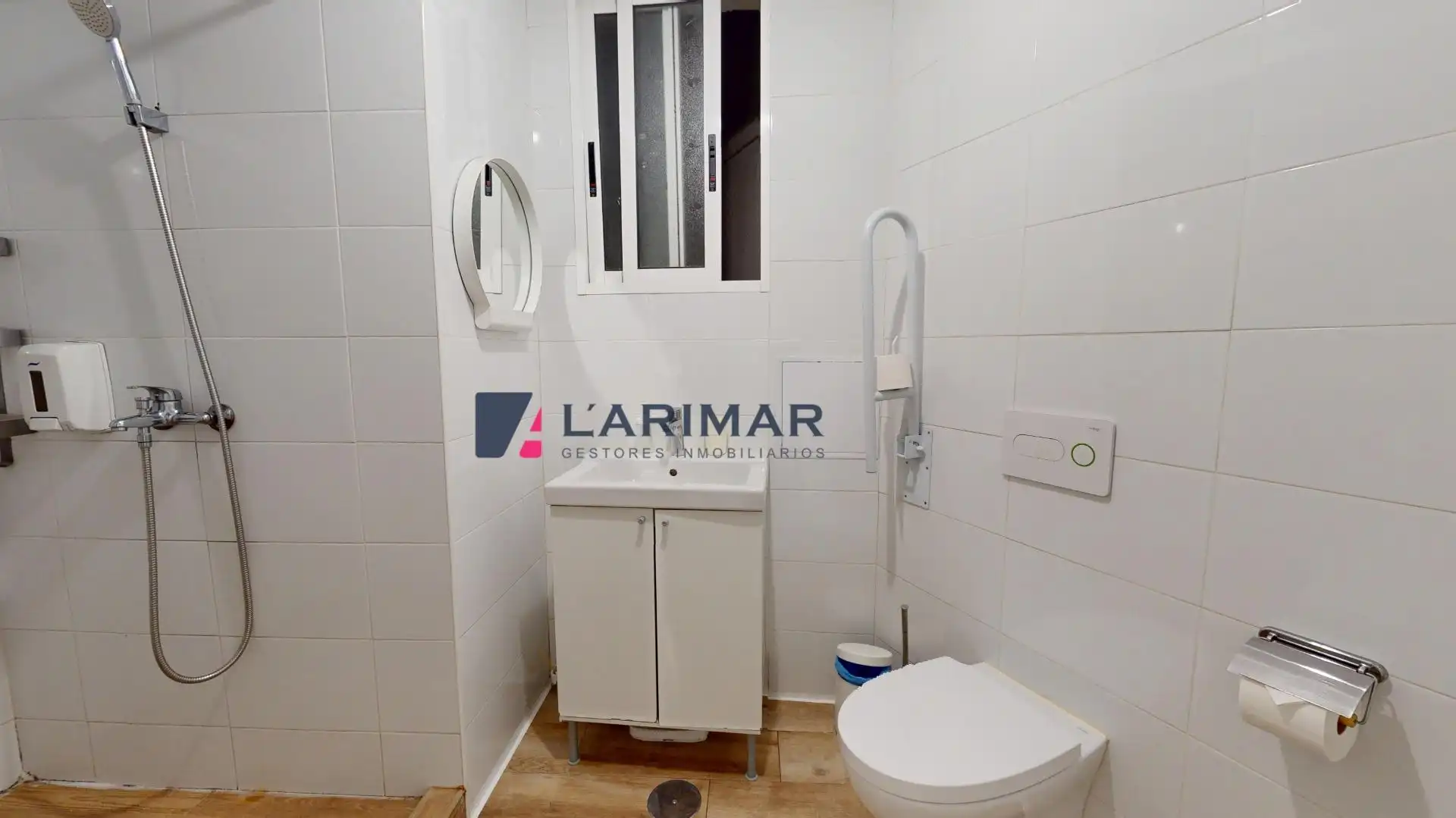 Bathroom of Flat for sale in Centro