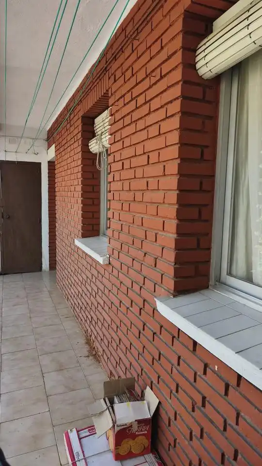 Vista exterior de Pis en venda en Alcalá de Henares amb Aire condicionat i Terrassa