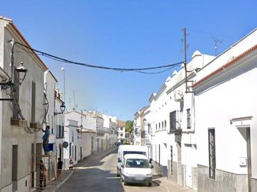 Haus zum Verkauf in Calle de Isabel 'La Católica'