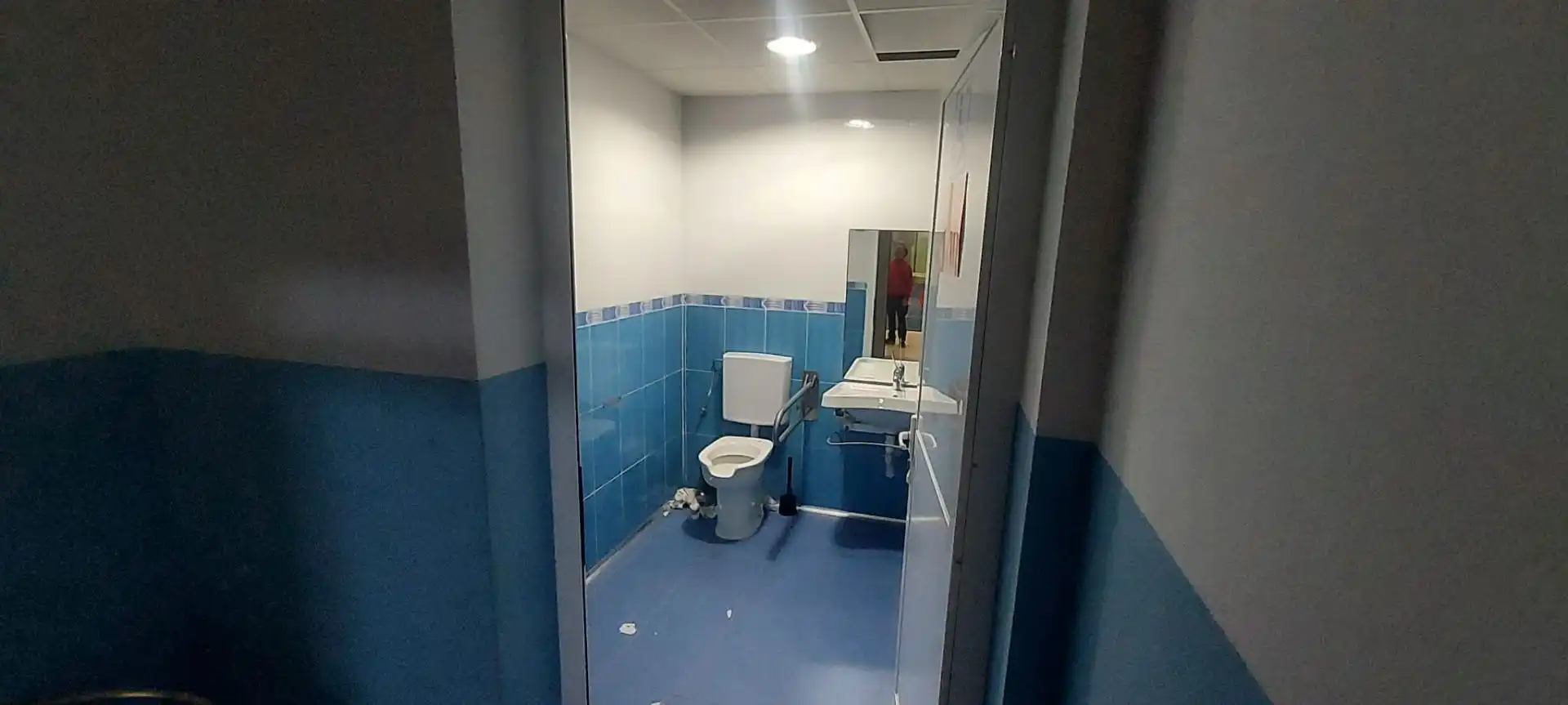 Badezimmer von Fabrikhallen zur Miete in Puerto del Rosario