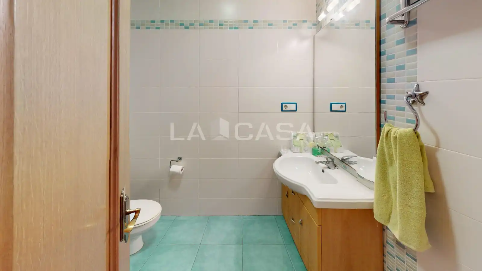 Bany de Casa adosada en venda en Valencia amb Aire condicionat, Terrassa i Traster