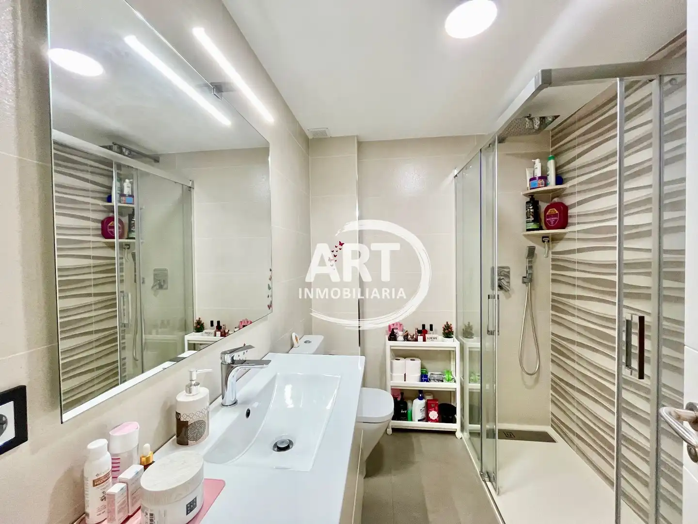 Baño de Piso en venta en Valencia con Aire acondicionado, Calefacción y Terraza