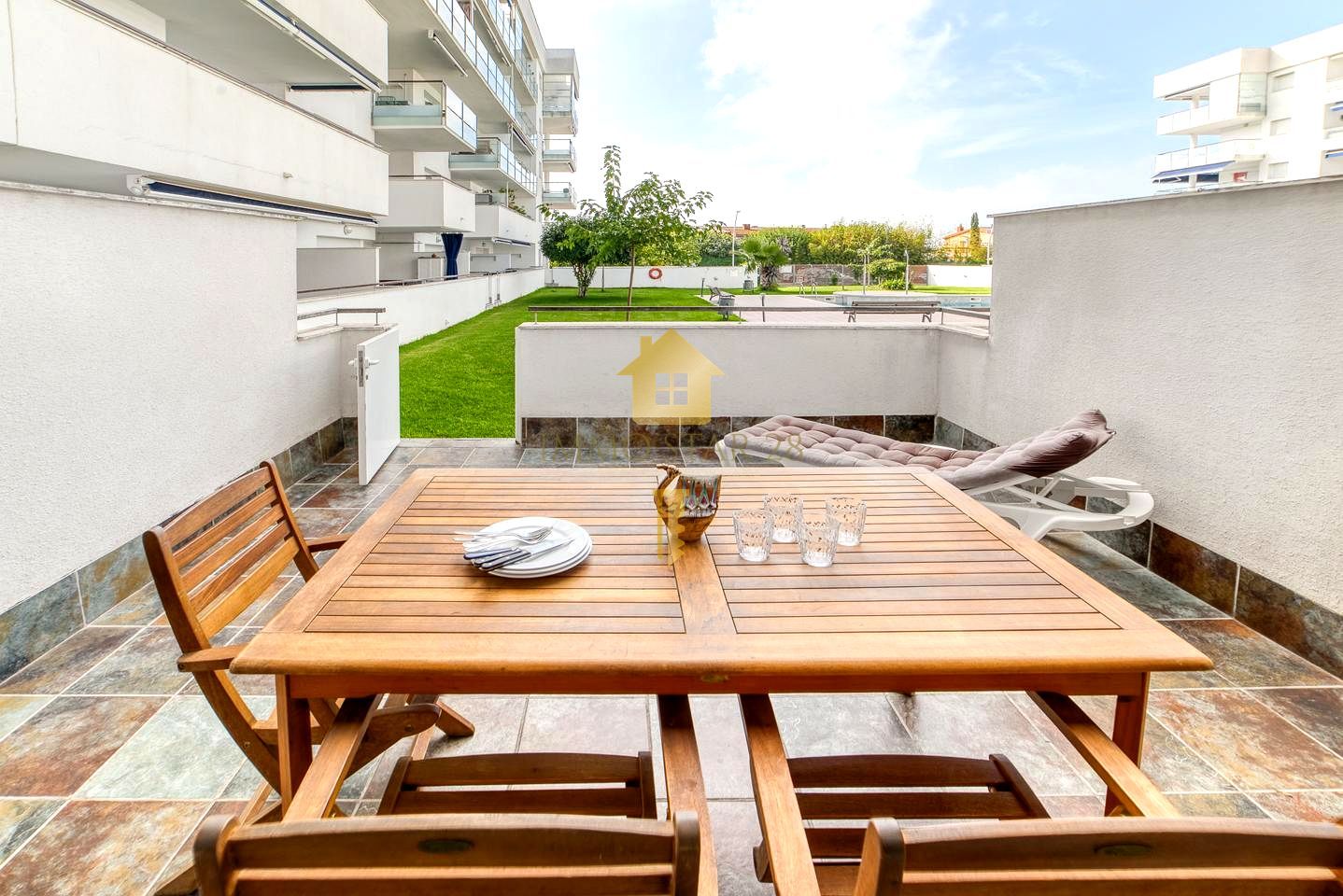 Terrace of Planta baja for sale in Roses  with Air Conditioner, Parquet flooring and Terrace