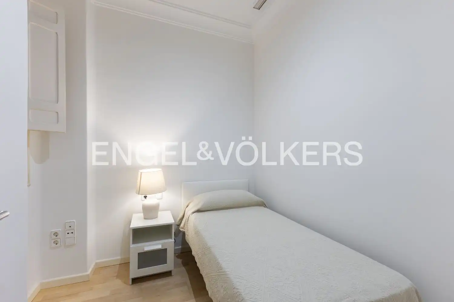 Flat with terrace to rent in Carrer del Comte d'Altea, imagen 23