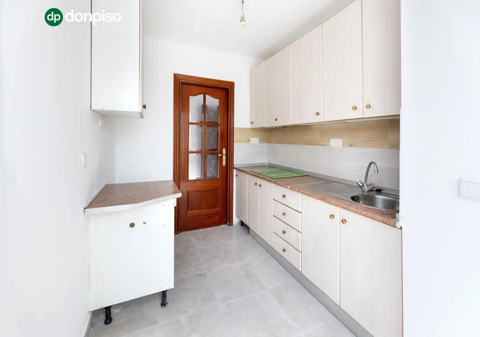 Cocina de Piso en venta en Granada