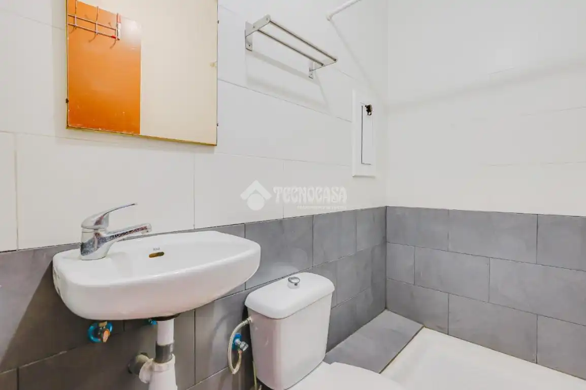 Badezimmer von Wohnung zum Verkauf in Esplugues de Llobregat mit Terrasse