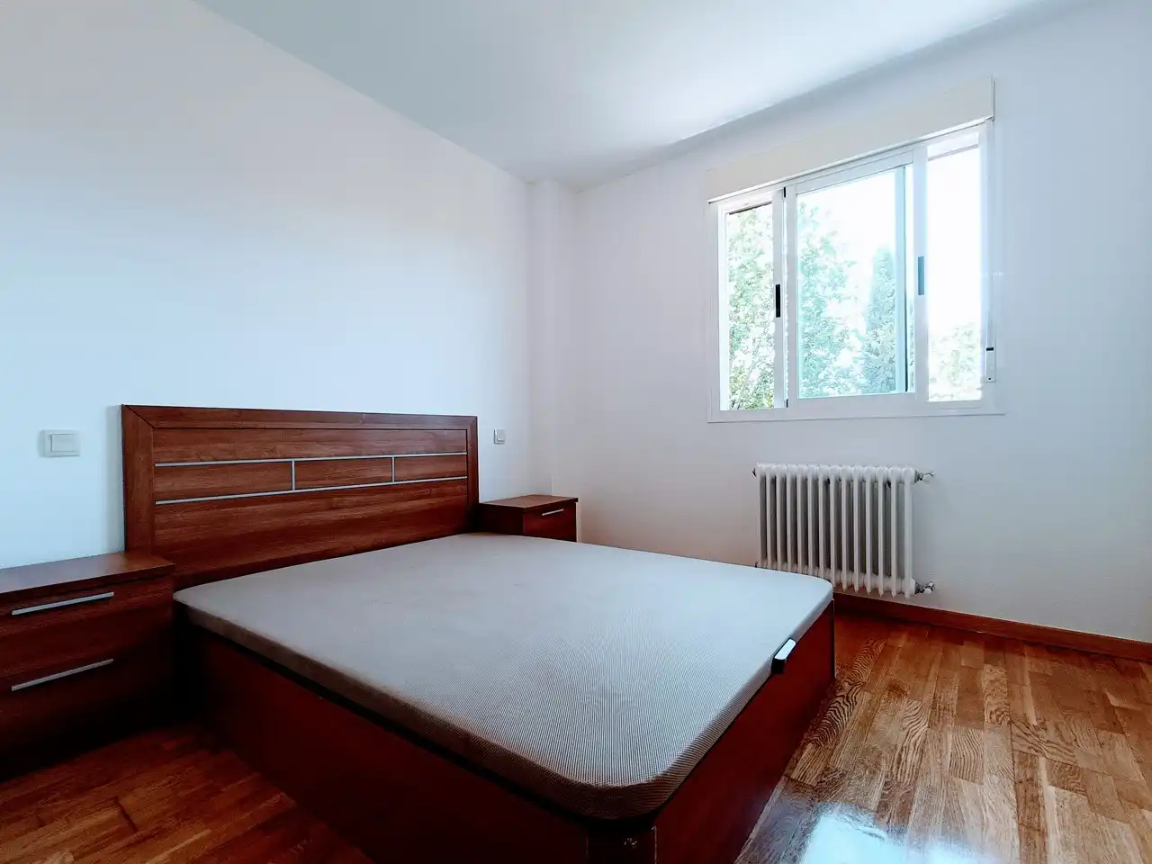 Schlafzimmer von Wohnung zur Miete in Madrid mit Klimaanlage, Heizung und Abstellraum