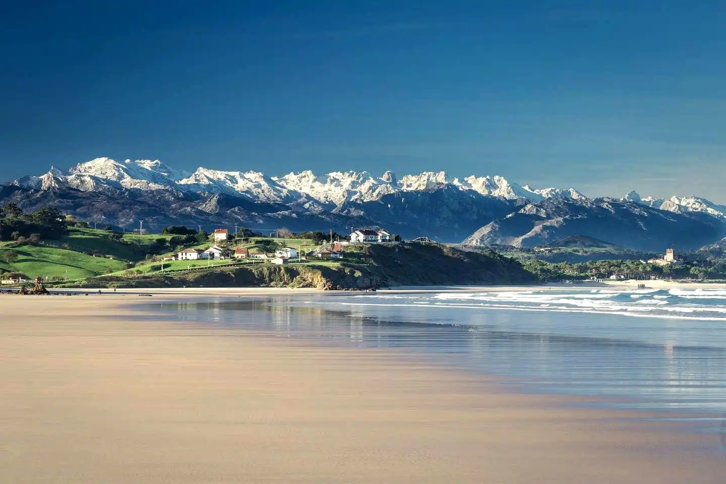 Casa o chalet en venta en Alfoz de Lloredo
