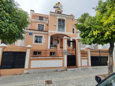 Chalet con piscina en venta en Olivoi