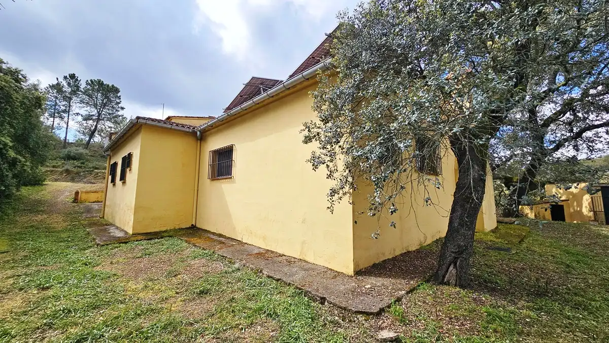 Vista exterior de Finca rústica en venta en Cortegana con Jardín privado, Terraza y Piscina