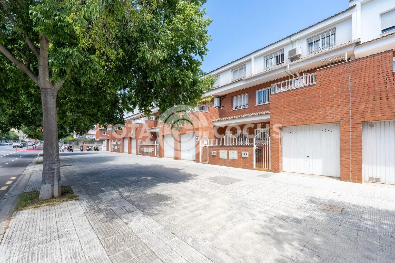 Vista exterior de Casa adosada en venta en Reus con Aire acondicionado, Calefacción y Jardín privado