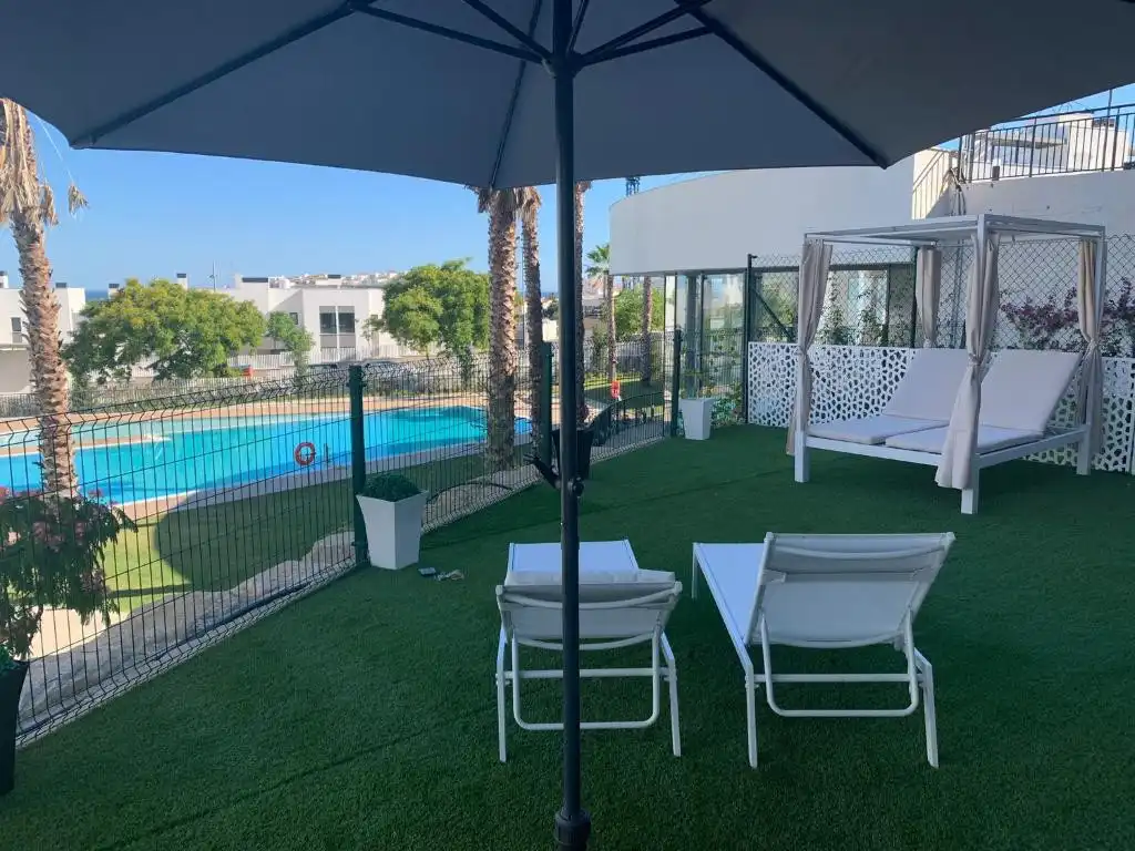 Apartamento de alquiler en VILLAS DEL MEDITERRANEO, 77, Puerto de Estepona