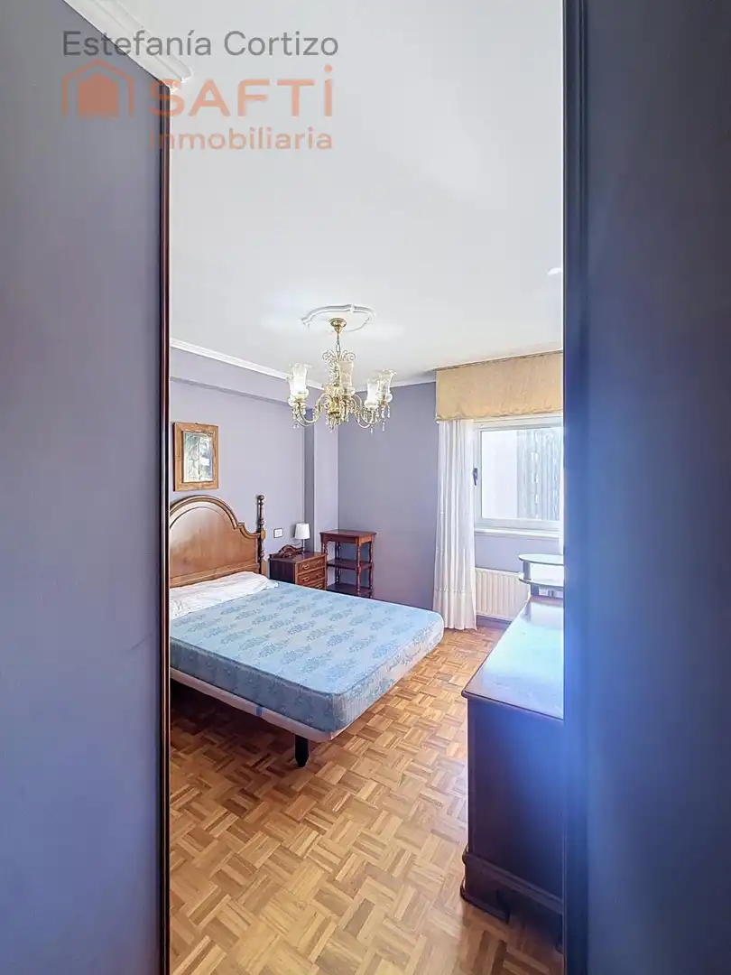 Dormitori de Pis en venda en A Coruña Capital  amb Calefacció i Moblat