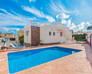 Piscina de Casa o xalet en venda en Torrevieja amb Aire condicionat, Jardí privat i Terrassa