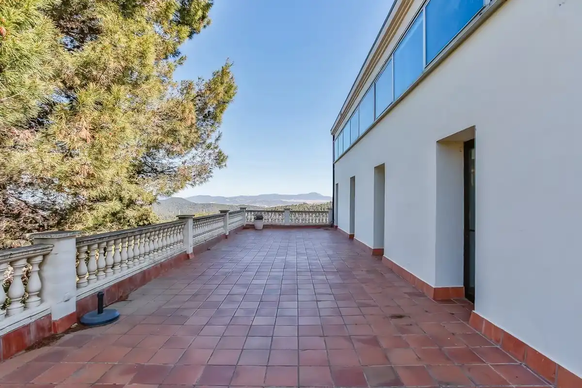 Terrassa de Finca rústica en venda en Molins de Rei amb Calefacció, Jardí privat i Forn