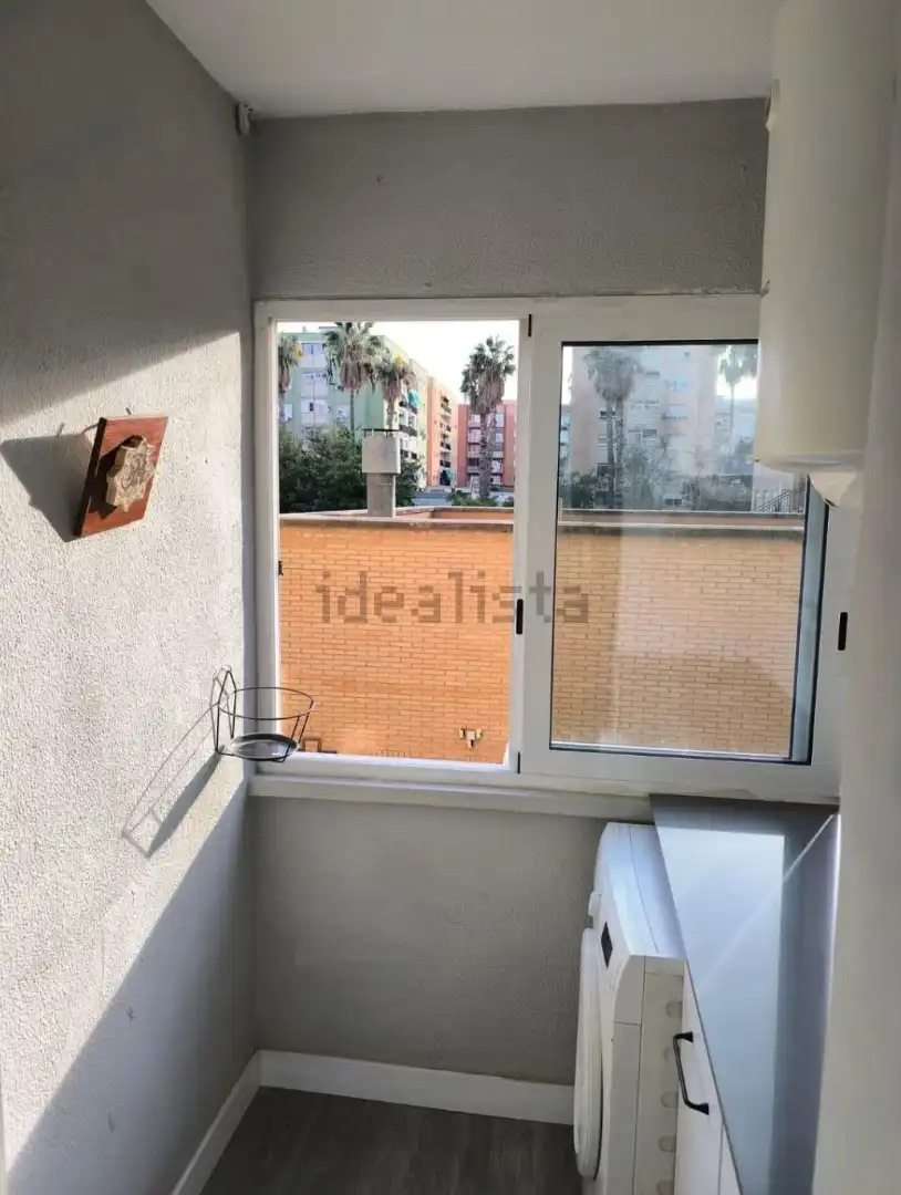 Habitación de Piso en venta en Valencia con Aire acondicionado, Amueblado y Horno