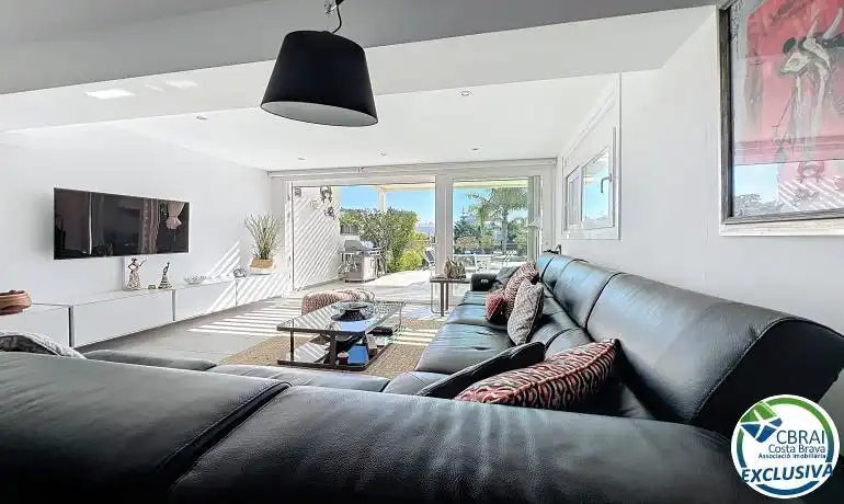 Living room of Houses for sale in Empuriabrava  with Heating, Terrace and Swimming Pool