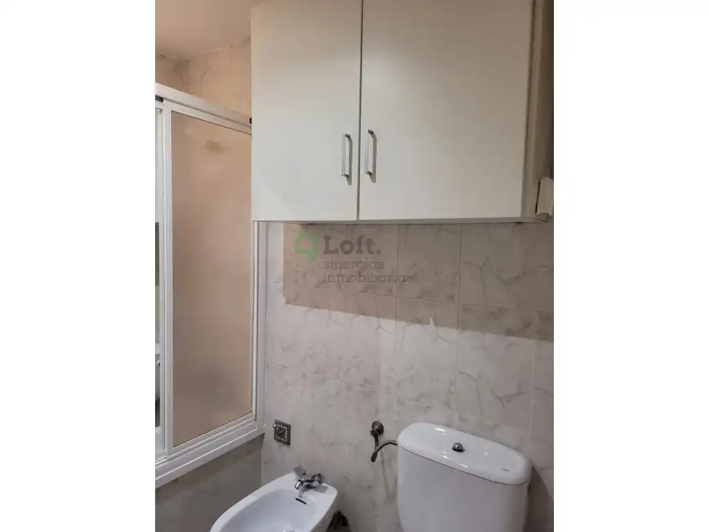 Badezimmer von Gebäude zum Verkauf in Badajoz