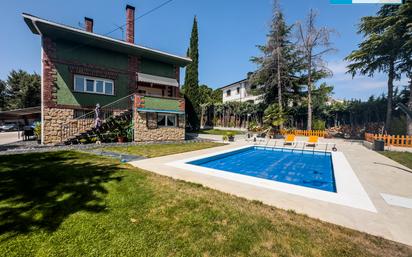 Swimming pool of House or chalet for sale in Guadarrama  with Air Conditioner, Terrace and Swimming Pool