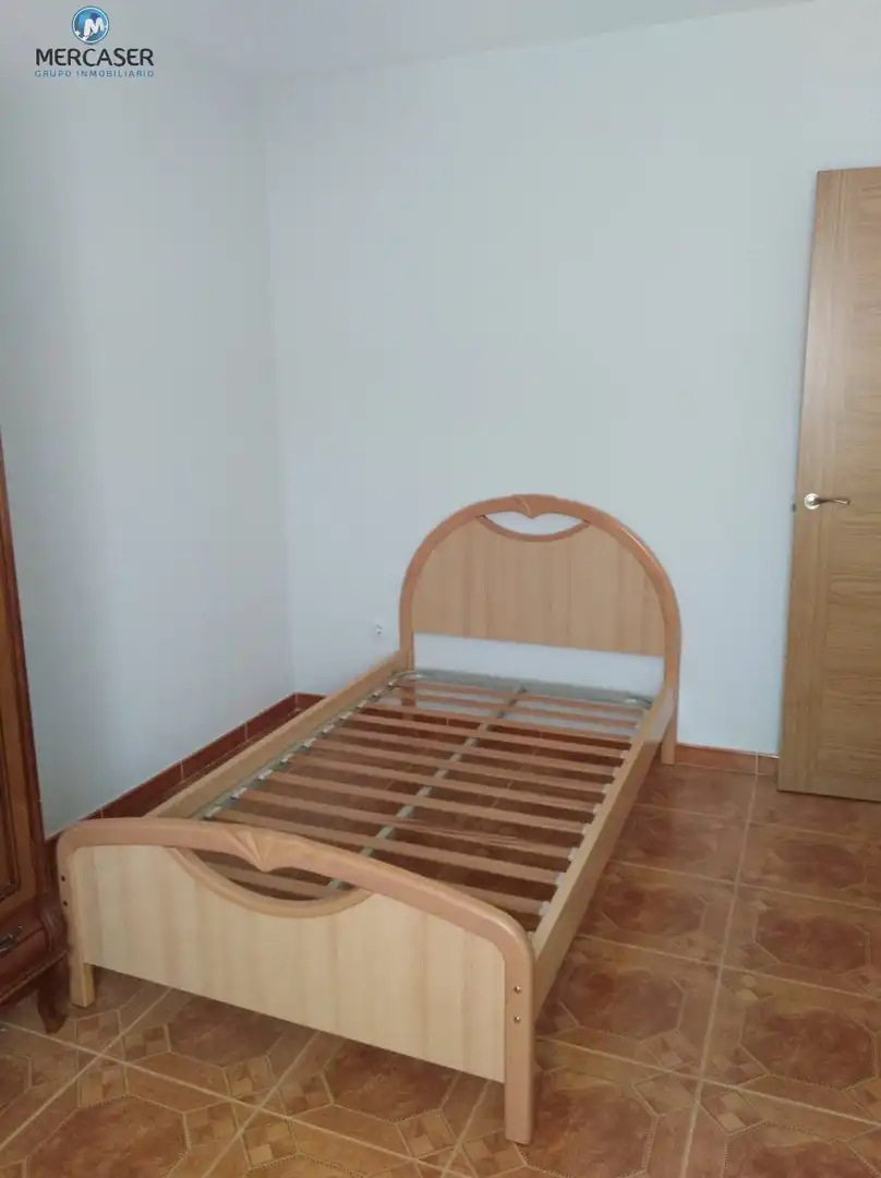 Dormitori de Pis de lloguer en Alcalá de Henares amb Calefacció i Moblat