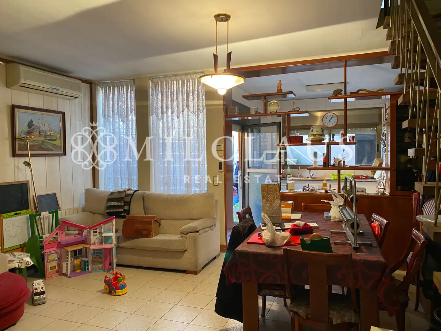 Wohnzimmer von Residential zum Verkauf in La Llagosta