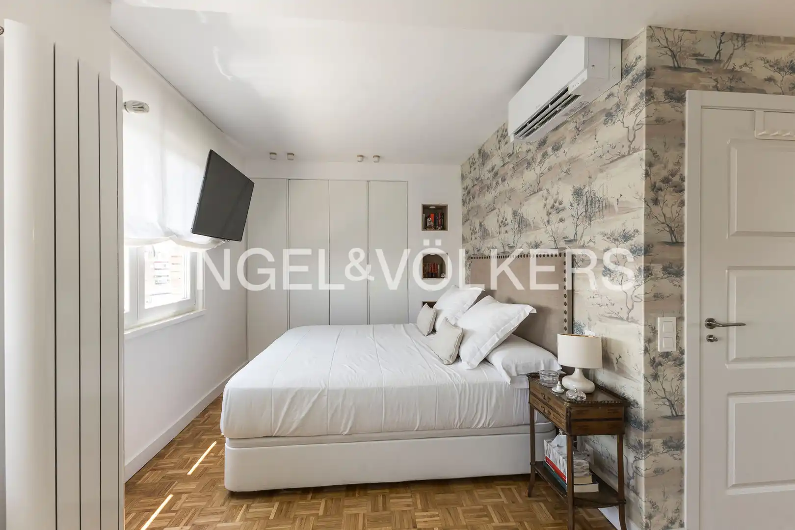 Bedroom of Flat for sale in Madrid  with Air Conditioner, Heating and Parquet flooring