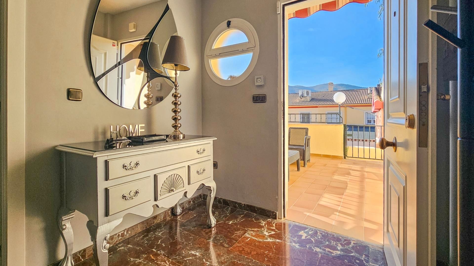 Dormitori de Casa adosada en venda en La Guardia de Jaén amb Aire condicionat, Calefacció i Terrassa