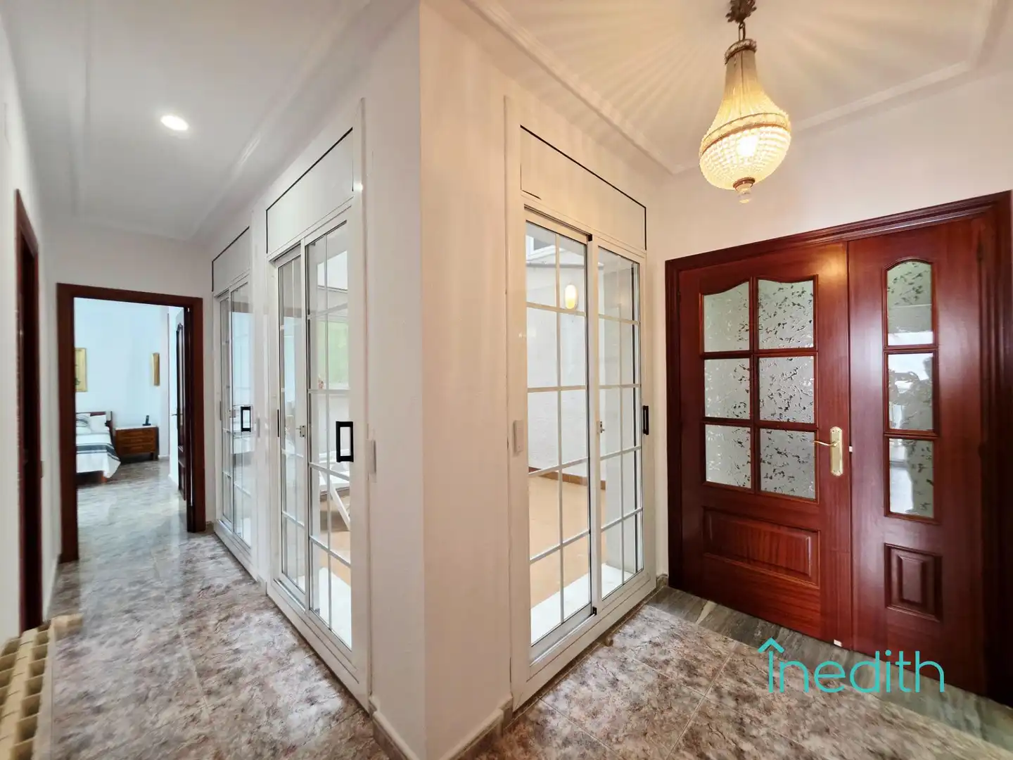 Wohnung zum Verkauf in Cubelles mit Heizung, Privatgarten und Terrasse