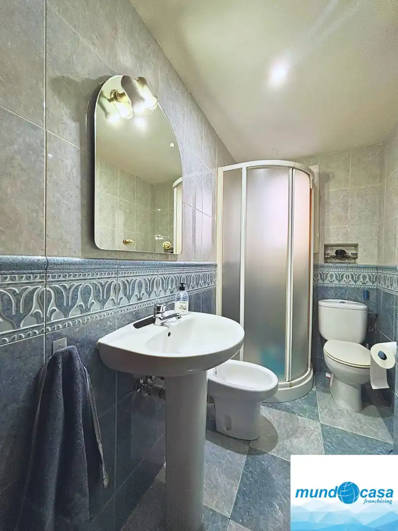 Baño de Piso en venta en Zaragoza con Aire acondicionado, Calefacción y Amueblado