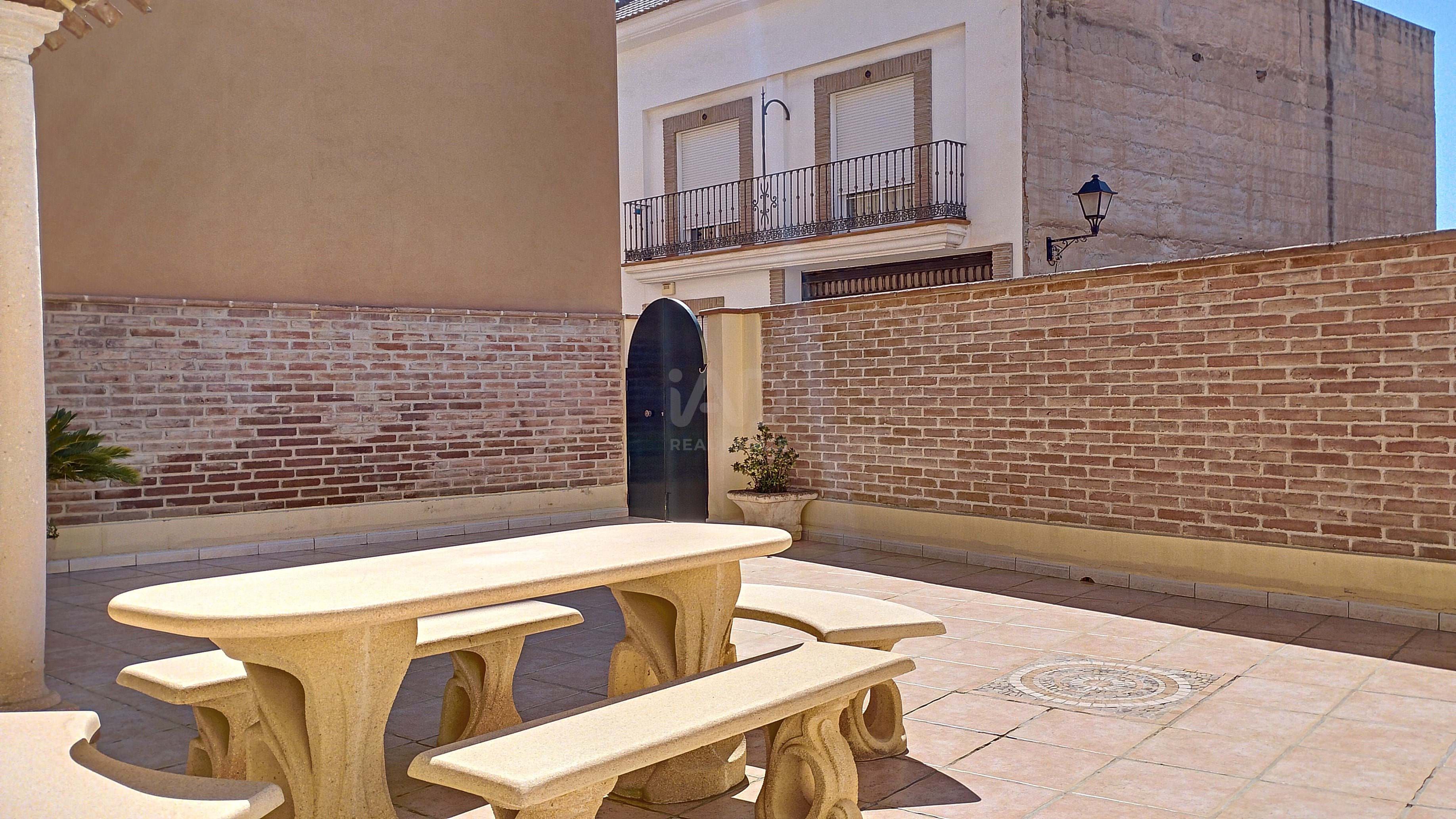 Terrassa de Casa o xalet en venda en Vélez-Málaga amb Aire condicionat, Calefacció i Piscina