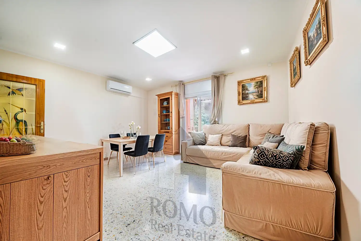 Vista exterior de Piso en venta en Santa Perpètua de Mogoda con Aire acondicionado, Calefacción y Balcón