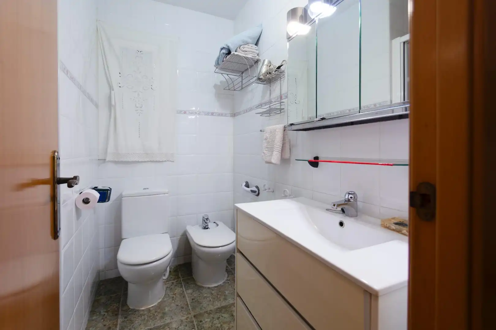 Bany de Pis en venda en Barcelona amb Aire condicionat, Terrassa i Balcó