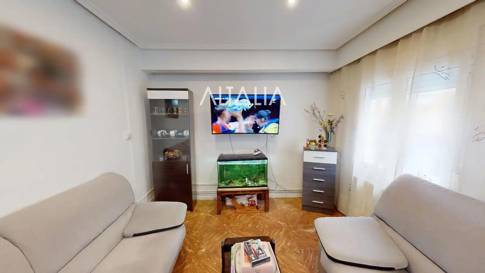 Sala d'estar de Pis en venda en Cuenca amb Calefacció i Terrassa