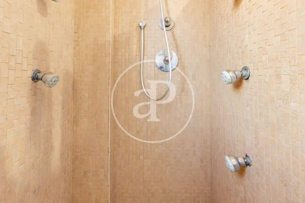 Baño de Casa o chalet en venta en Sagunto / Sagunt con Aire acondicionado, Calefacción y Jardín privado