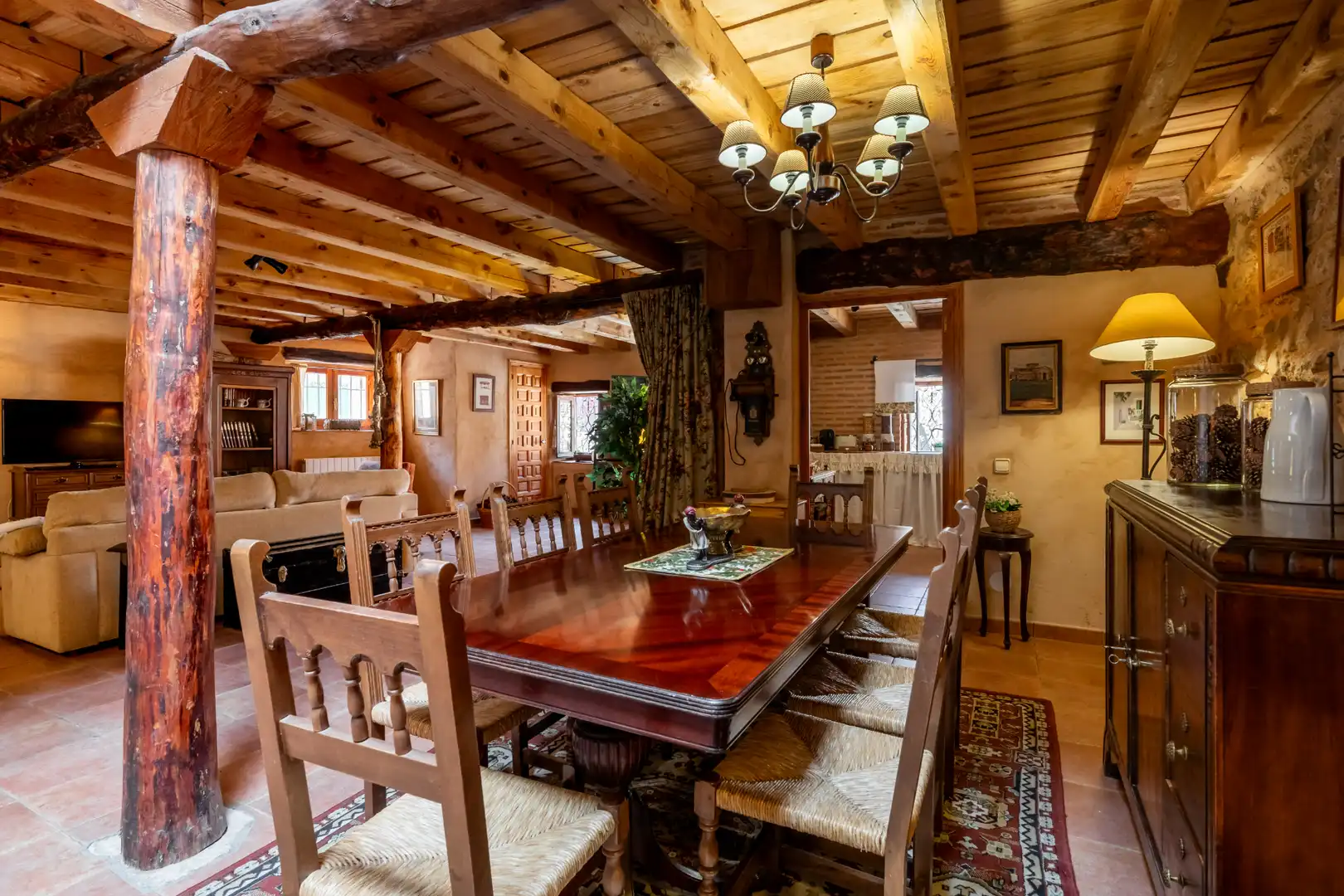 Menjador de Finca rústica de lloguer en Torreiglesias amb Calefacció, Jardí privat i Parquet
