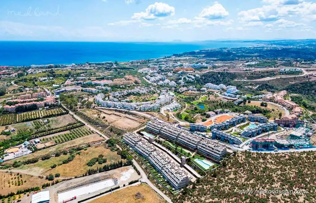 Apartment with pool for sale in Selwo, imagen 2