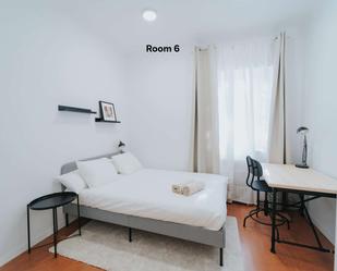 Bedroom of Flat to share in  Madrid Capital  with Terrace