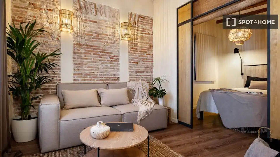 Room in Sant Pere, Sta. Caterina i la Ribera