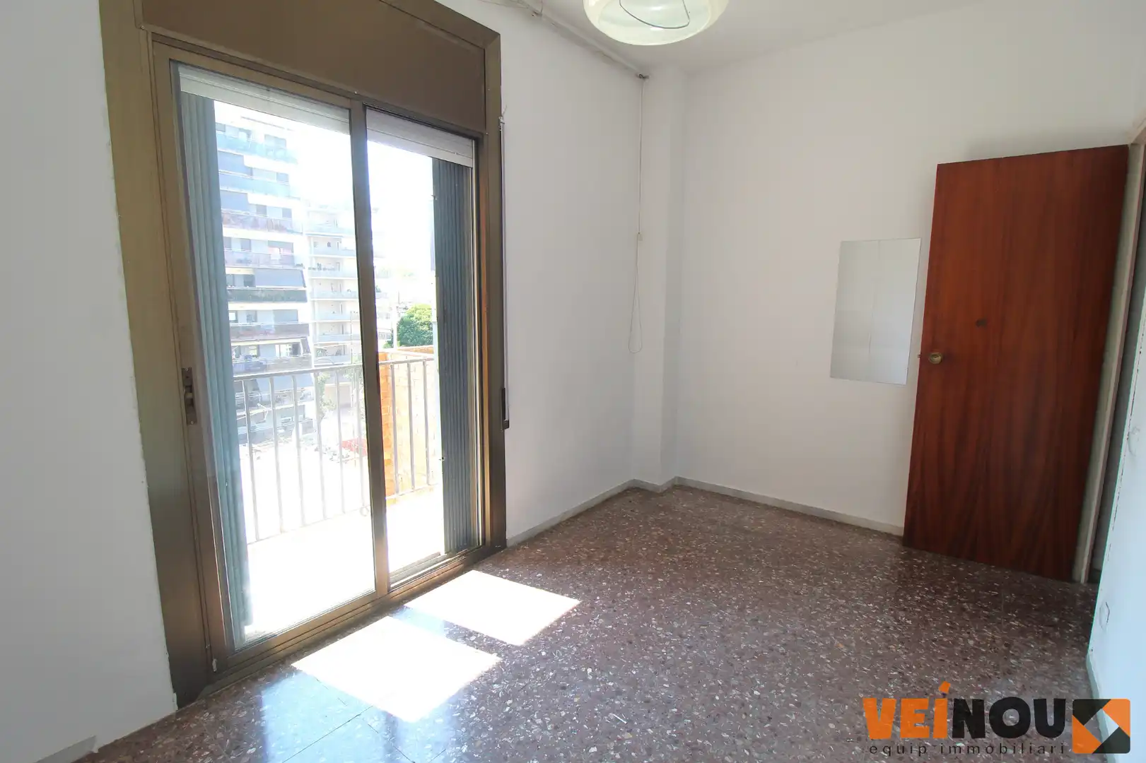 Habitación de Piso en venta en L'Hospitalet de Llobregat con Balcón