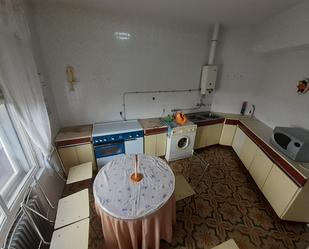 Cuina de Casa o xalet en venda en Zamora Capital  amb Calefacció, Terrassa i Traster