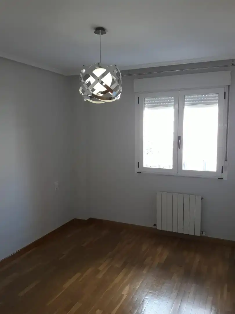Bedroom of Flat for rent in Palencia  with Heating, Terrace and Storage room