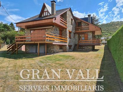 Casa adosada en venda a Fontanals de Cerdanya