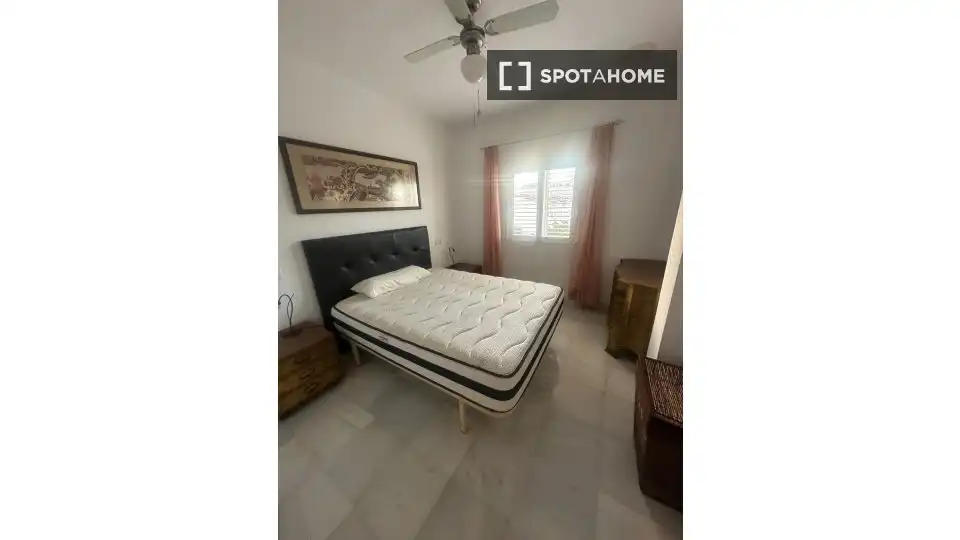 Bedroom of Apartments for share in Dénia  with Air Conditioner, Terrace and Furnished